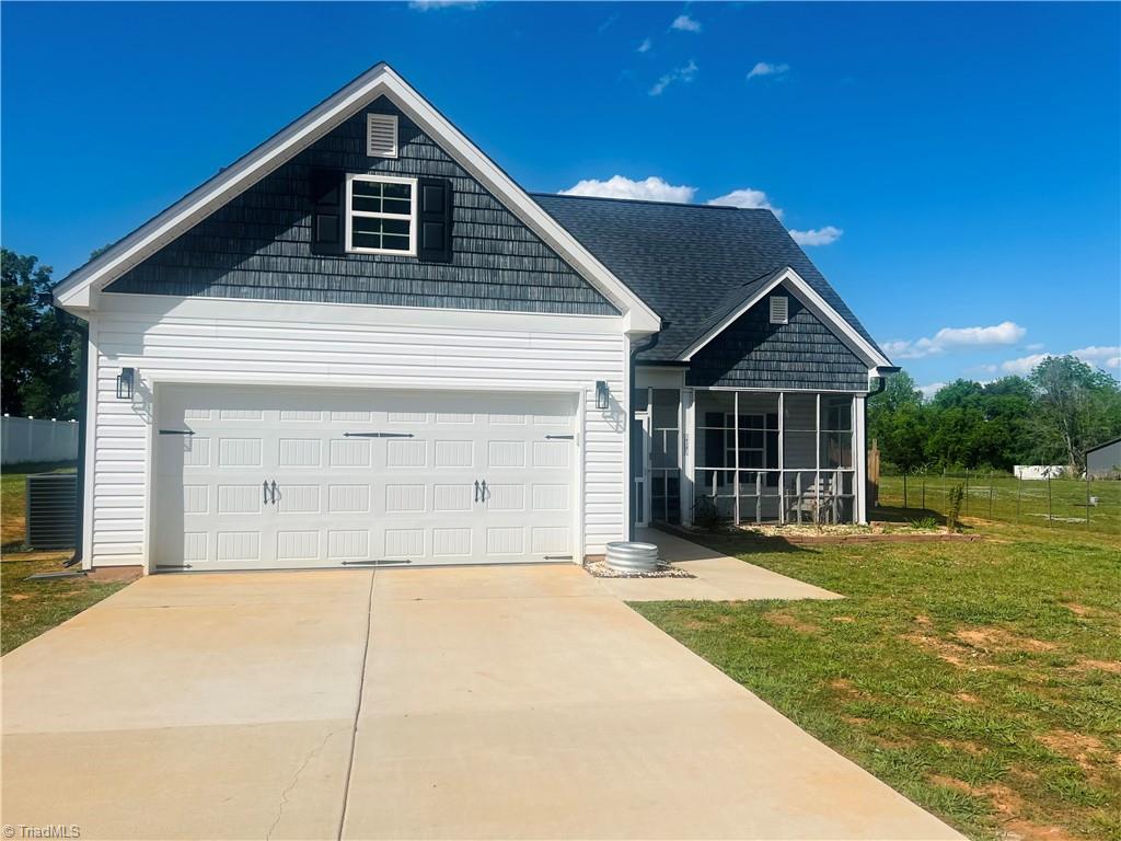 729 Deadmon Road Mocksville, NC 27028 - Photo 2 of 22