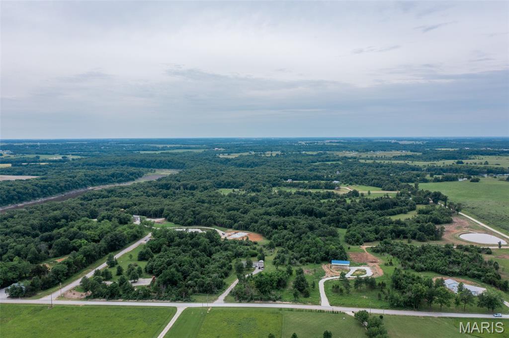 8 Halyon Estates Perry, MO 63462 - Photo 10 of 28