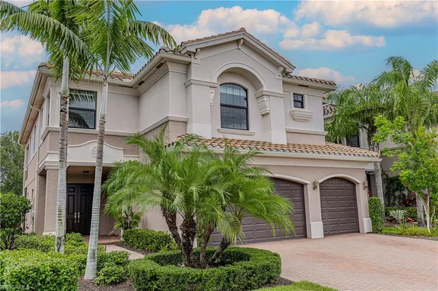 $1,499,000 | 13852 Luna Drive, Naples, FL 34109