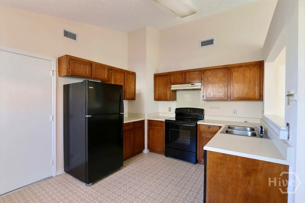 307 Mapmaker Lane Savannah, GA 31410 - Photo 8 of 29