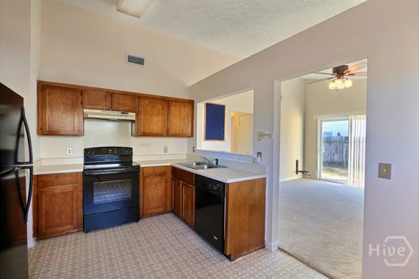 $1,900 | 307 Mapmaker Lane, Savannah, GA 31410