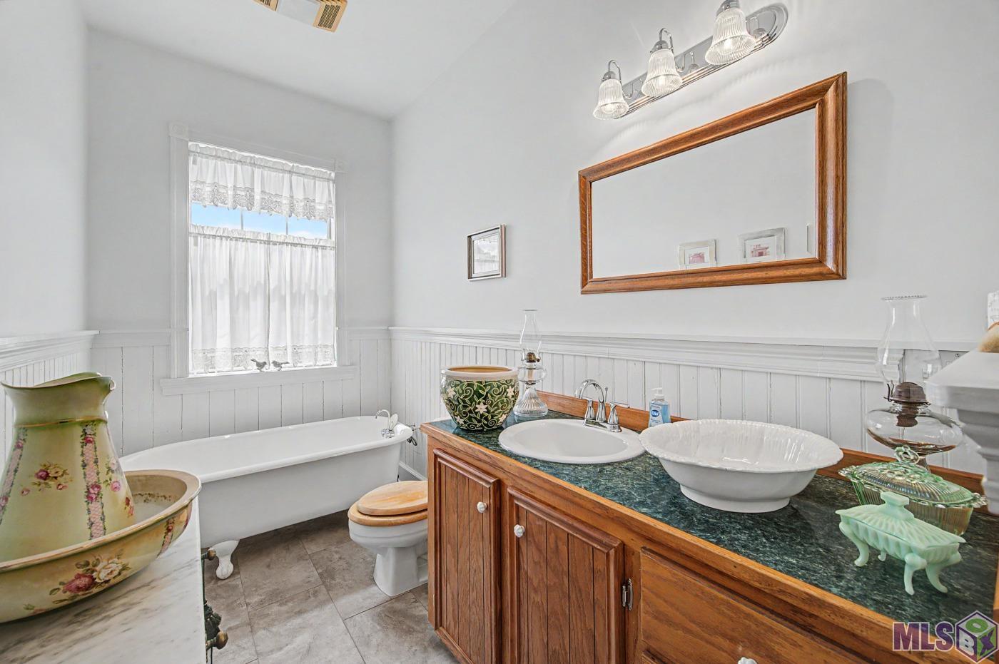 319 Isle Of Cuba Road Schriever, LA 70395 - Photo 22 of 36