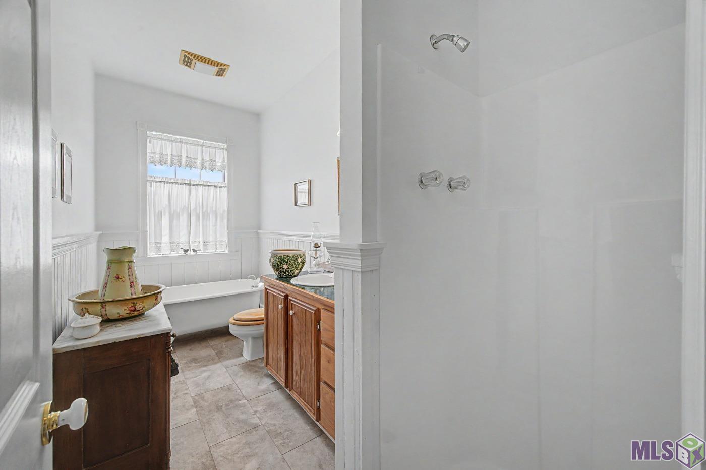 319 Isle Of Cuba Road Schriever, LA 70395 - Photo 23 of 36