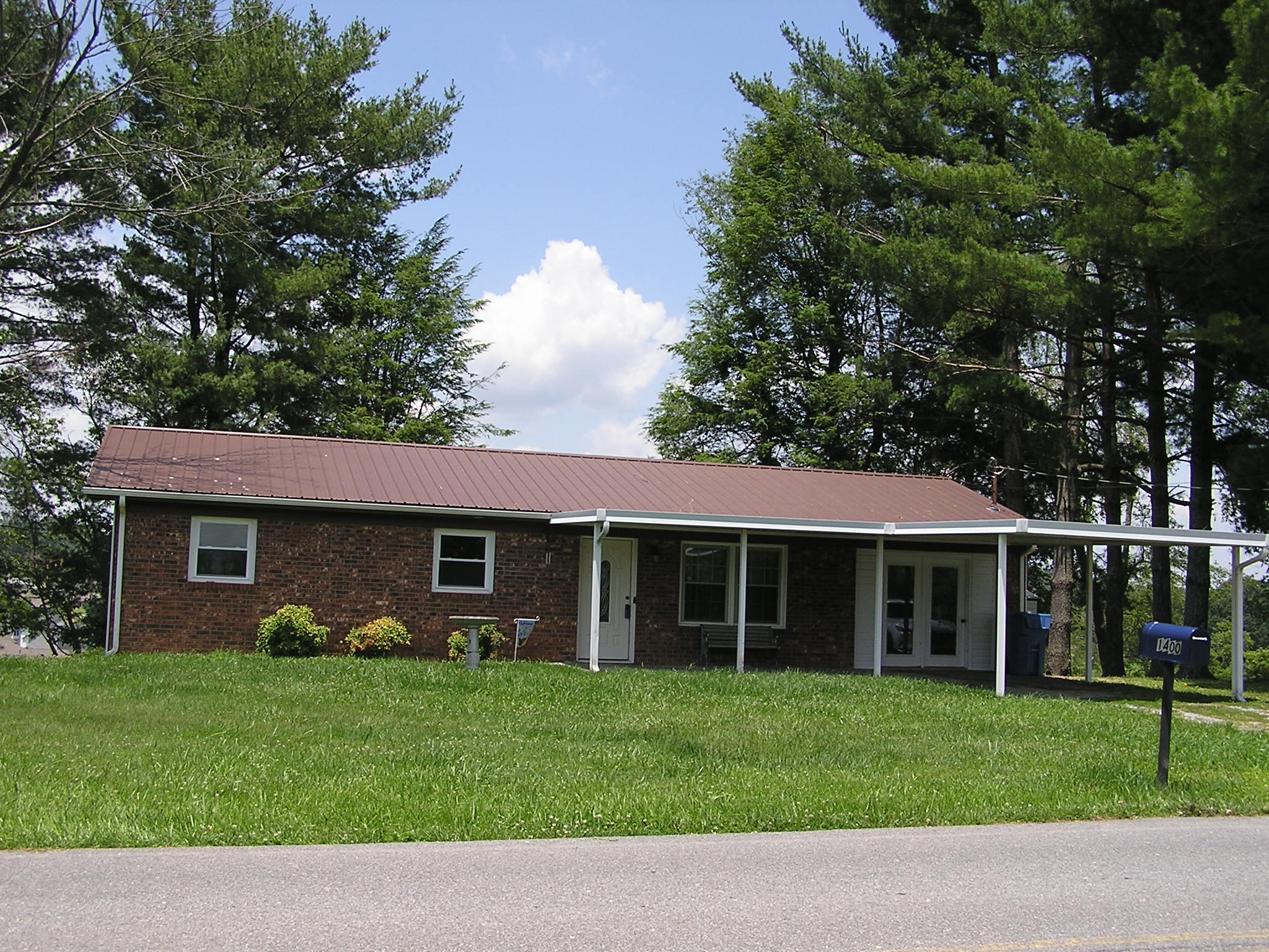 1400 Ben Gamble Road Jonesborough, TN 37659 - Photo 2 of 12 Front