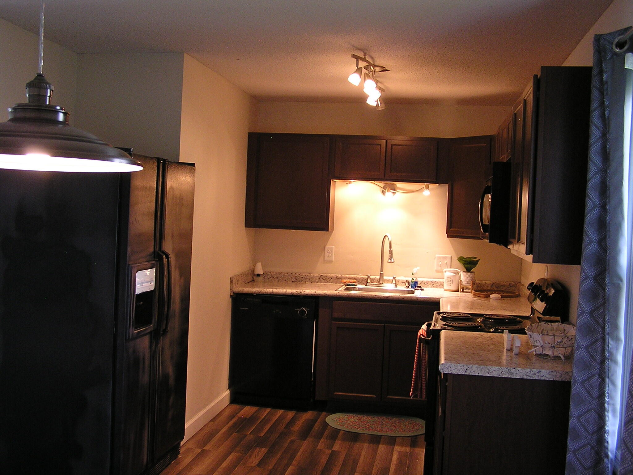 1400 Ben Gamble Road Jonesborough, TN 37659 - Photo 4 of 12 Kitchen