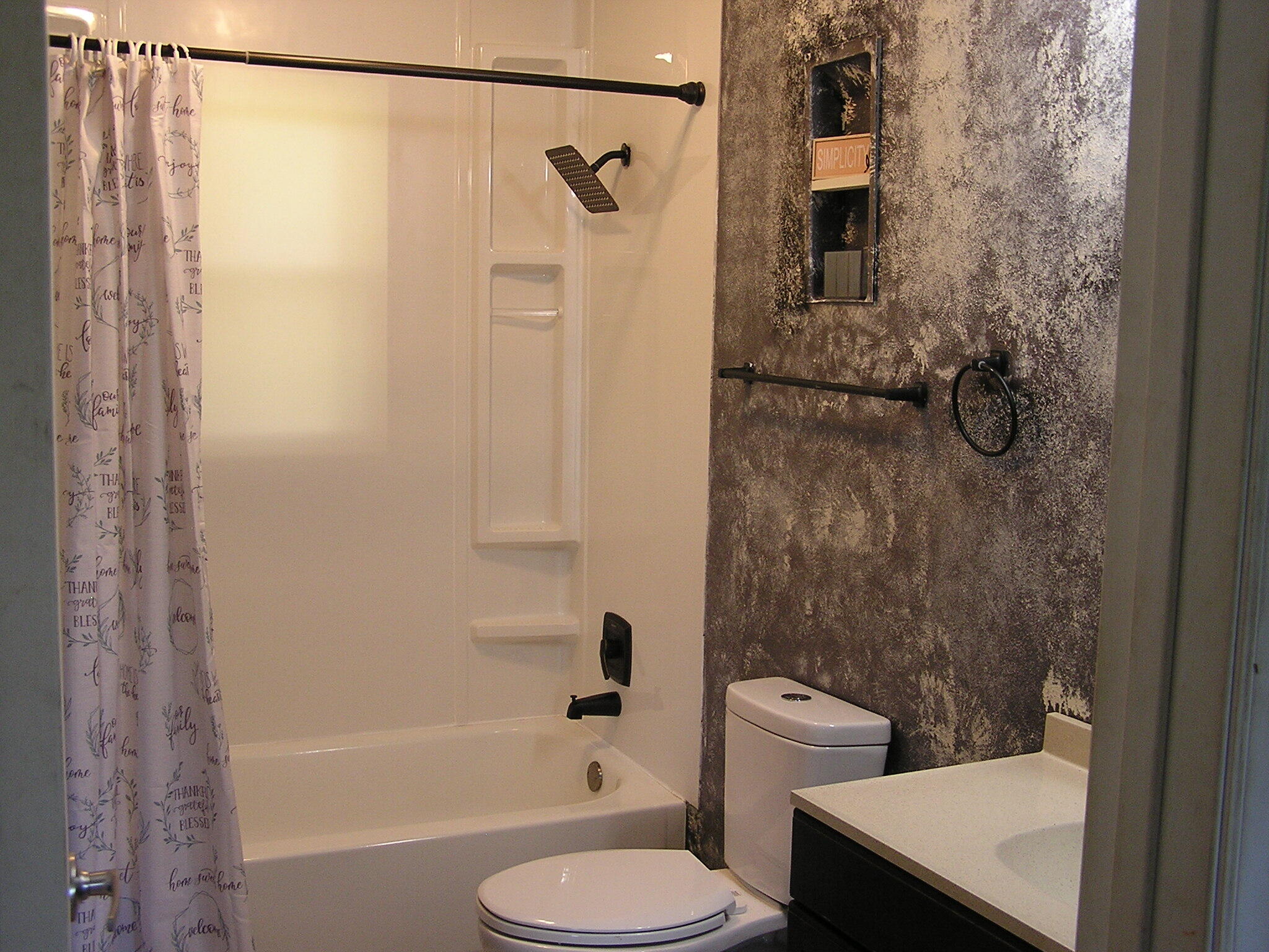 1400 Ben Gamble Road Jonesborough, TN 37659 - Photo 9 of 12 Bath