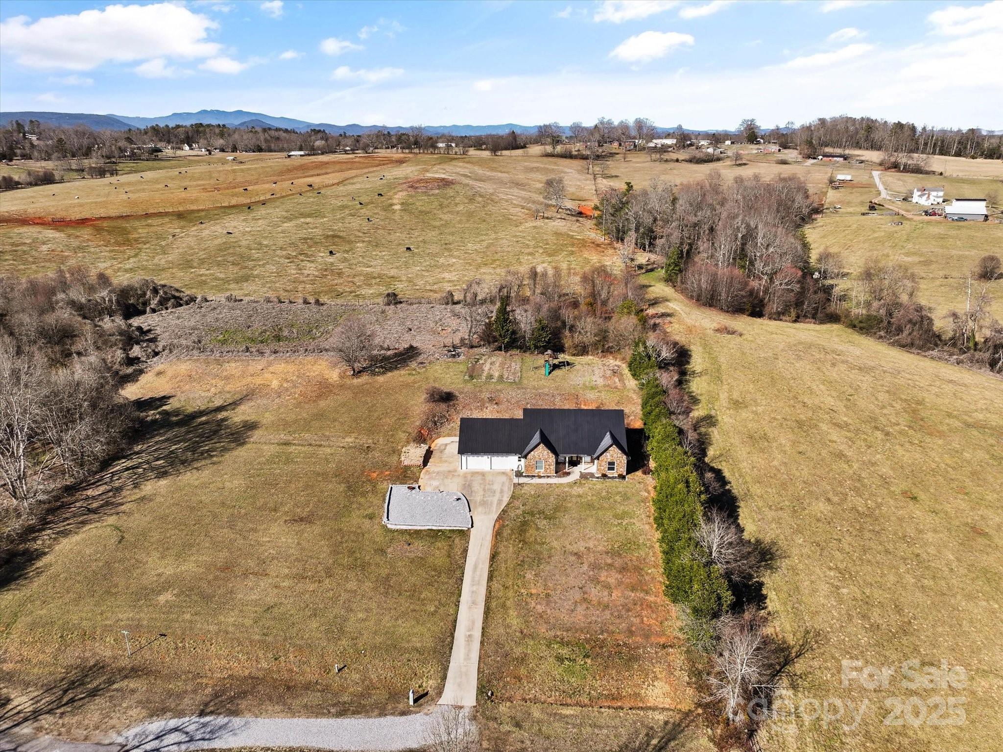 1753 Saddlecreek Road Morganton, NC 28655 - Photo 2 of 43 Gallery Image 2