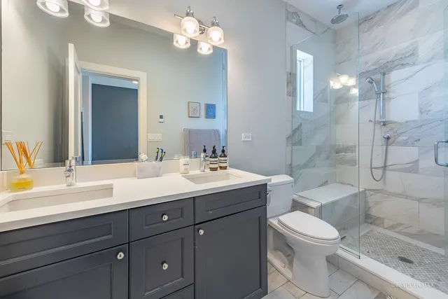 $3,650 | 457 North Aberdeen Street, Unit 4N, Chicago, IL 60642