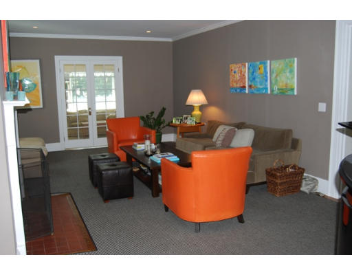 7 Arlington Road Wellesley, MA 02481 - Photo 4 of 12