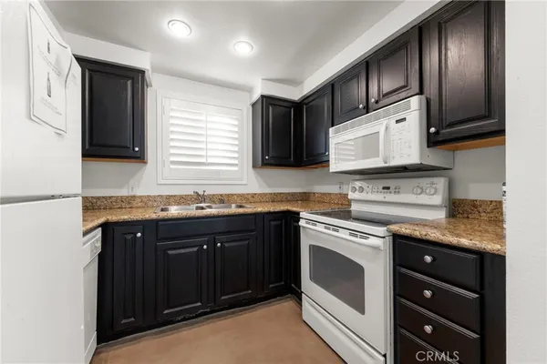 $489,000 | 3472 Hathaway Avenue, Unit 246, Long Beach, CA 90815