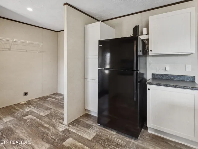 $239,900 | 140 North Hillcrest Drive, Spring City, TN 37381