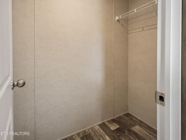 $239,900 | 140 North Hillcrest Drive, Spring City, TN 37381