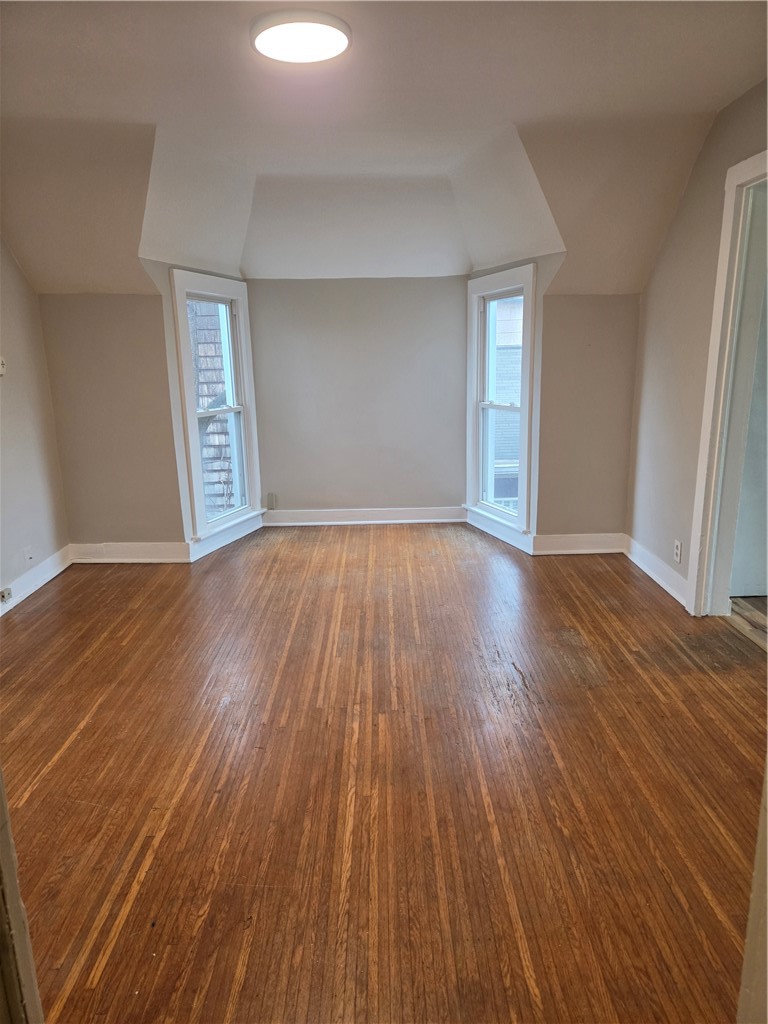 21 Gardiner Park Rochester, NY 14607 - Photo 17 of 22 living area