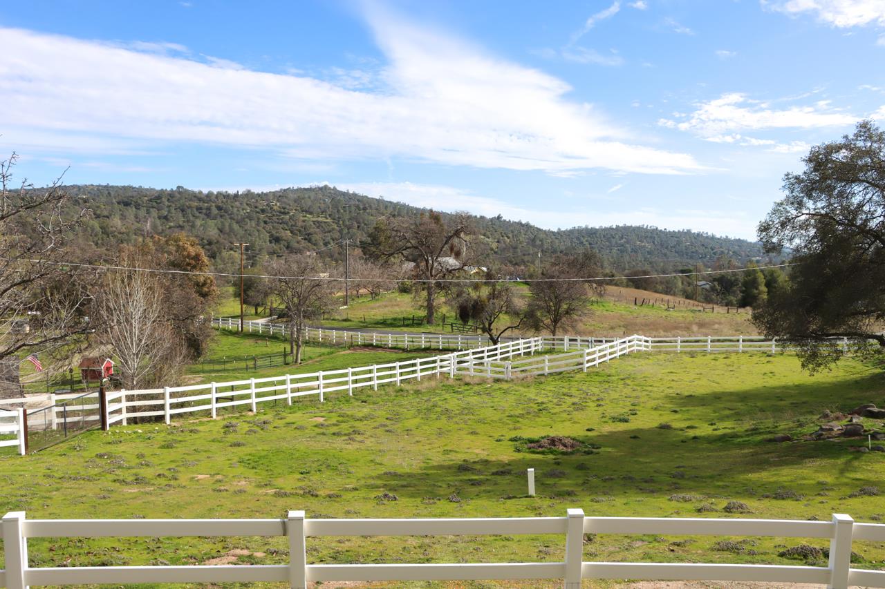 44755 Savage Road Coarsegold, CA 93614 - Photo 58 of 70