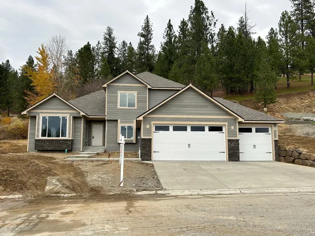 $584,900 | 5912 North Vista Grande Drive, Otis Orchards, WA 99027