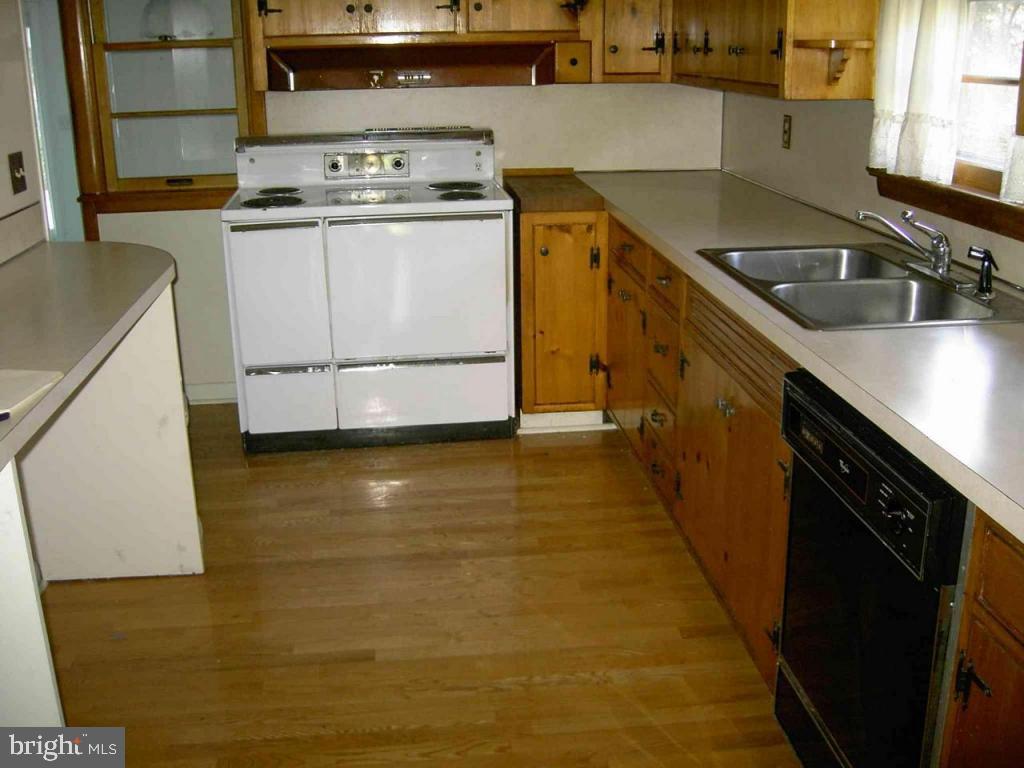 18 Runyon Road Hummelstown, PA 17036 - Photo 5 of 11 Gallery Image 5