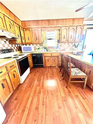 $205,000 | 3284 South M Highway, Schell City, MO 64783