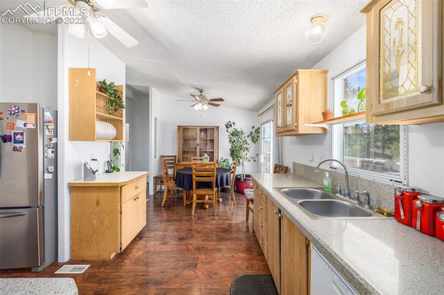 2173 Pathfinder Road Florissant, CO 80816 - Photo 13 of 34 Gallery Image 13