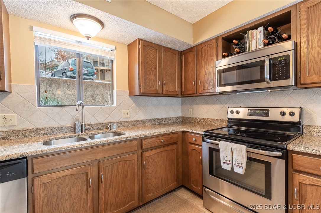 889 Malibu Road, Unit 91 Osage Beach, MO 65065 - Photo 6 of 41