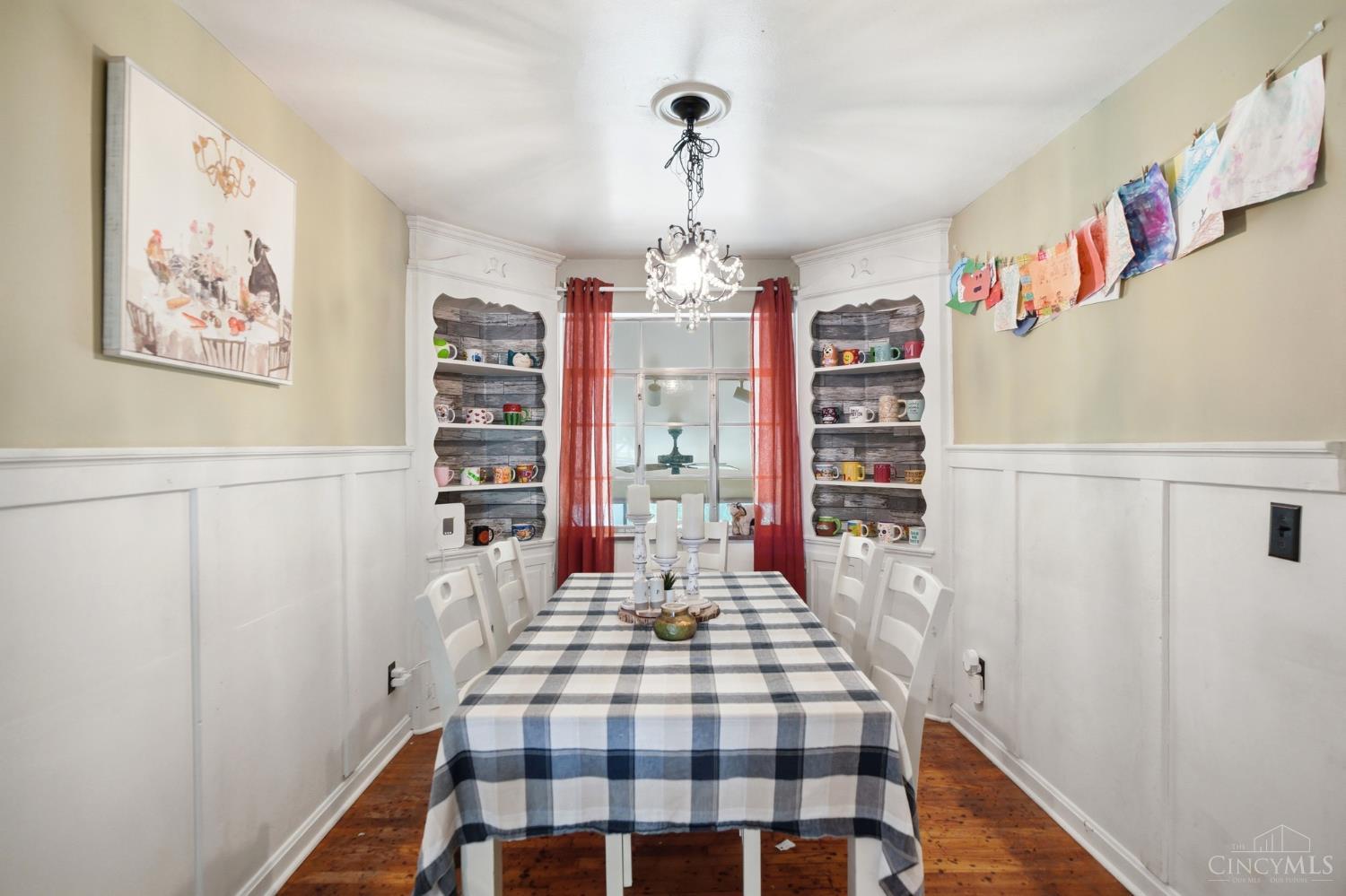 6027 Springdale Road Cincinnati, OH 45247 - Photo 7 of 25