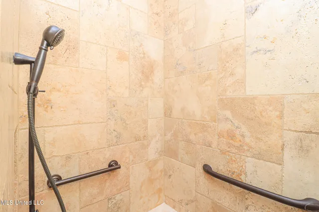 $560,000 | 220 Vintage Drive, Madison, MS 39110