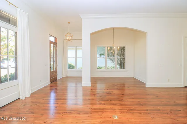 $560,000 | 220 Vintage Drive, Madison, MS 39110