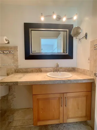 $5,800 | 1853 Jefferson Avenue, Unit 5, Miami Beach, FL 33139