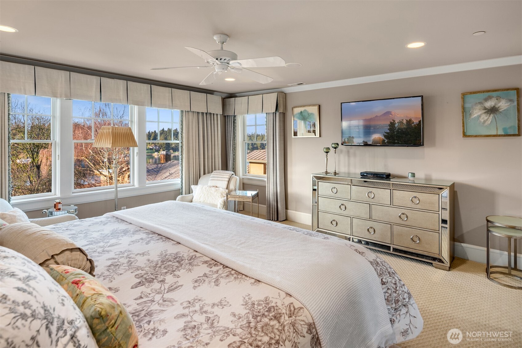 8910 Northeast 33rd Street Yarrow Point, WA 98004 - Photo 20 of 39