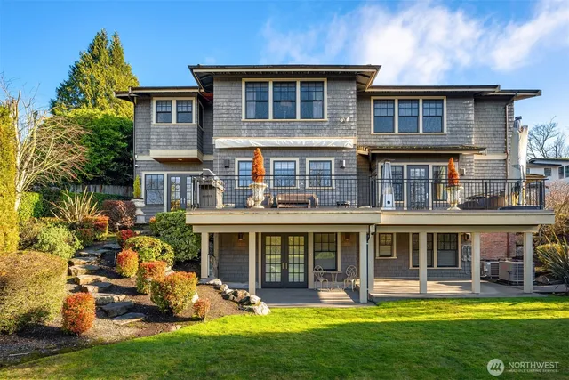 $6,500,000 | 8910 Northeast 33rd Street, Yarrow Point, WA 98004