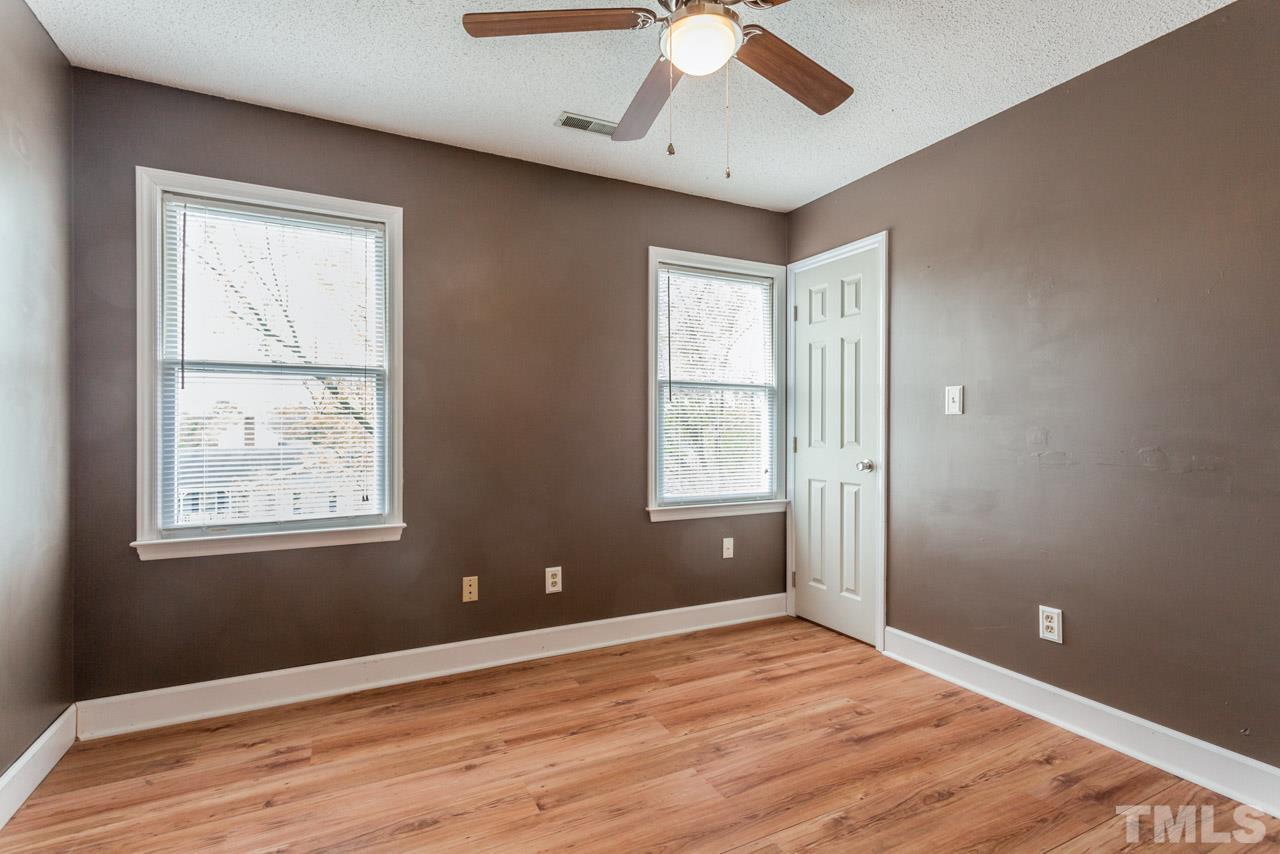 725 South Meadow Road Raleigh, NC 27603 - Photo 15 of 25