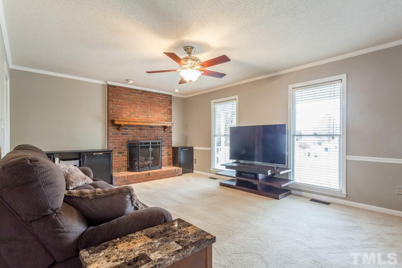 725 South Meadow Road Raleigh, NC 27603 - Photo 4 of 25