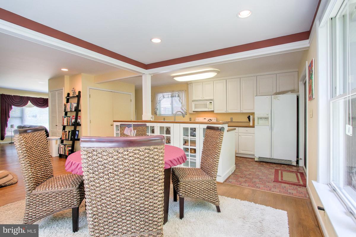 11701 Charles Road Silver Spring, MD 20906 - Photo 8 of 26 Dining Room