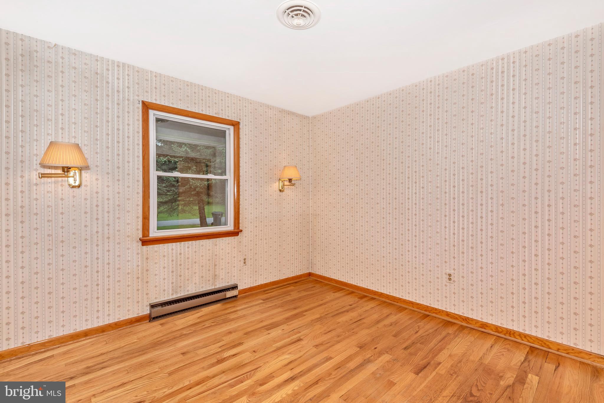 5705 Woodlyn Road Frederick, MD 21703 - Photo 14 of 20 Bedroom #2