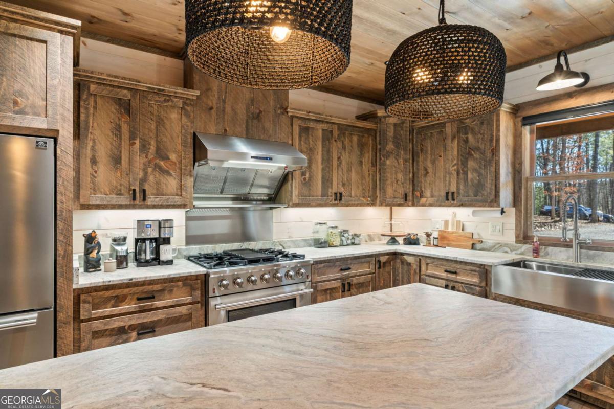 2594 Hwy 2 Blue Ridge Blue Ridge, GA 30513 - Photo 15 of 58