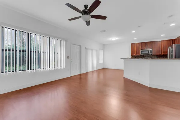 $490,000 | 6077 Grand Cypress Circle West, Coconut Creek, FL 33073