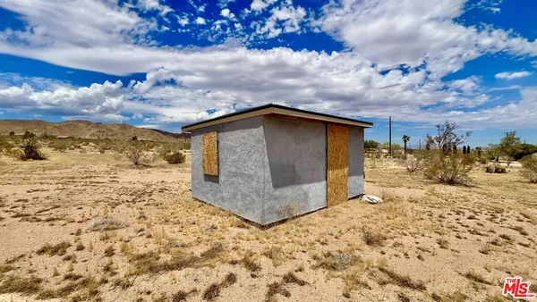 $125,000 | 1879 Cherokee Trail, Landers, CA 92285