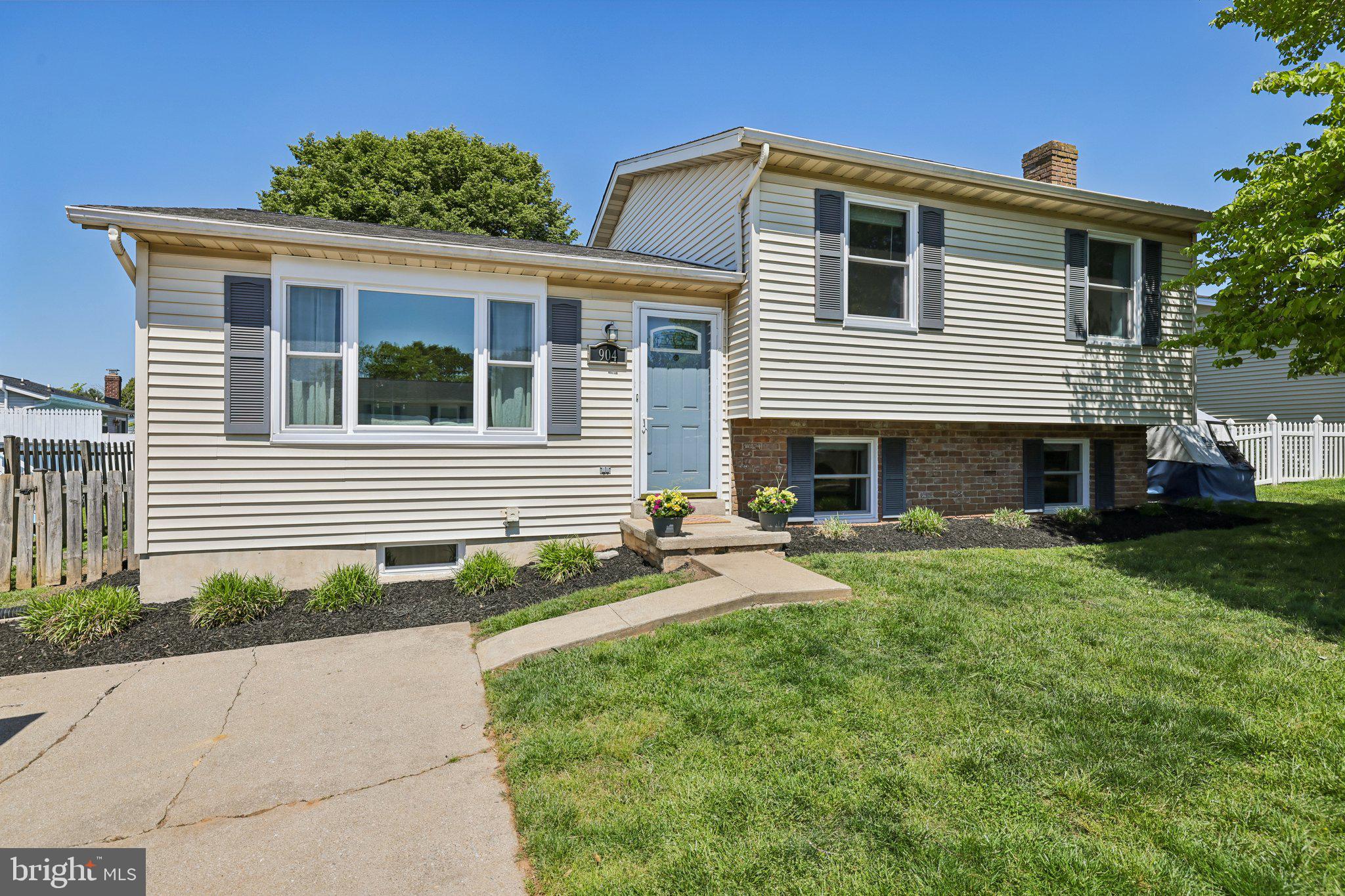 904 Horizon Road Mount Airy, MD 21771 - Photo 1 of 38