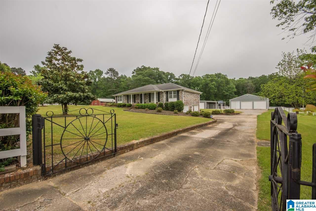 4025 Nixon Road Bessemer, AL 35022 - Photo 2 of 49