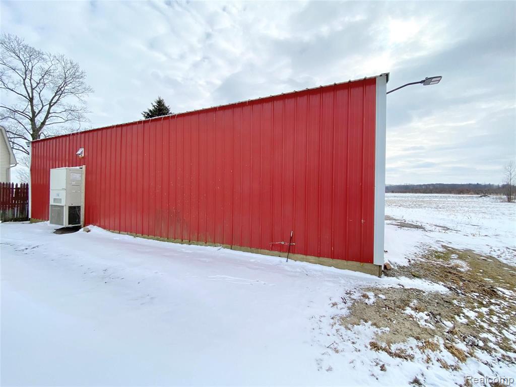 5540 Harris Road Jeddo, MI 48032 - Photo 8 of 15