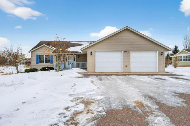 $369,000 | 1655 Danis Way, Cumberland, WI 54829