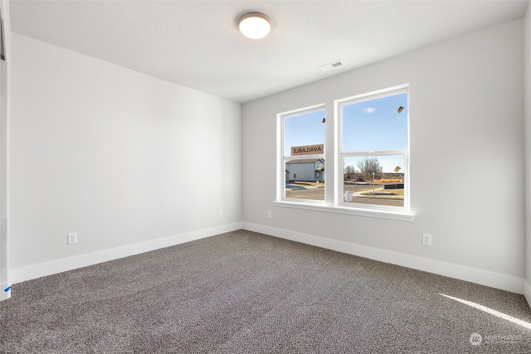 205 North Sandy Loop Moses Lake, WA 98837 - Photo 9 of 31