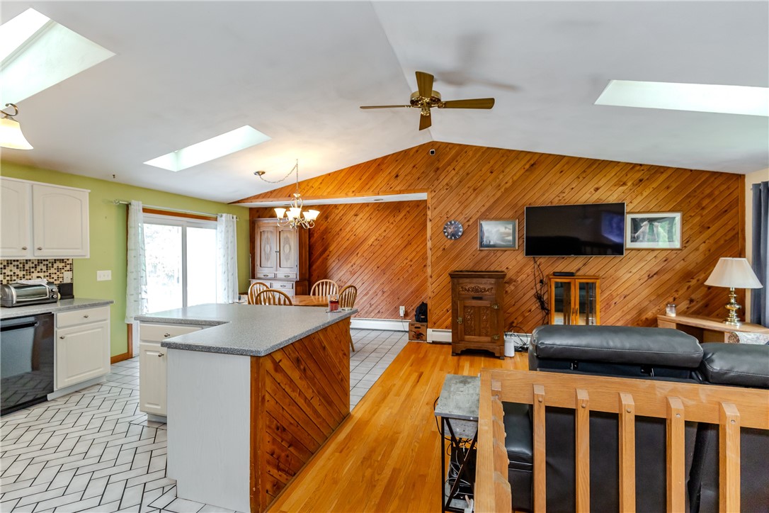 54 Colvintown Road Coventry, RI 02816 - Photo 6 of 50