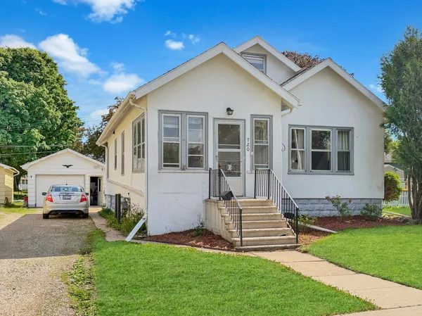 $117,000 | 720 East 3rd Street, Fairmont, MN 56031