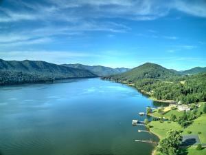 0 Harbor Point Road Butler, TN 37640 - Photo 3 of 11 COME BUILD YOUR OWN DOCK