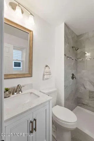 $399,000 | 18 La Terraza Drive, Toms River, NJ 08757