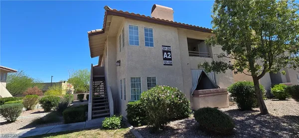 $1,395 | 6500 West Lake Mead Boulevard, Unit 204, Las Vegas, NV 89108