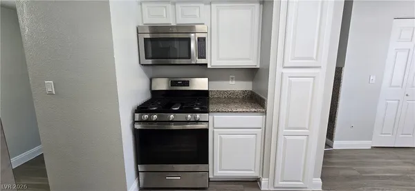 $1,395 | 6500 West Lake Mead Boulevard, Unit 204, Las Vegas, NV 89108