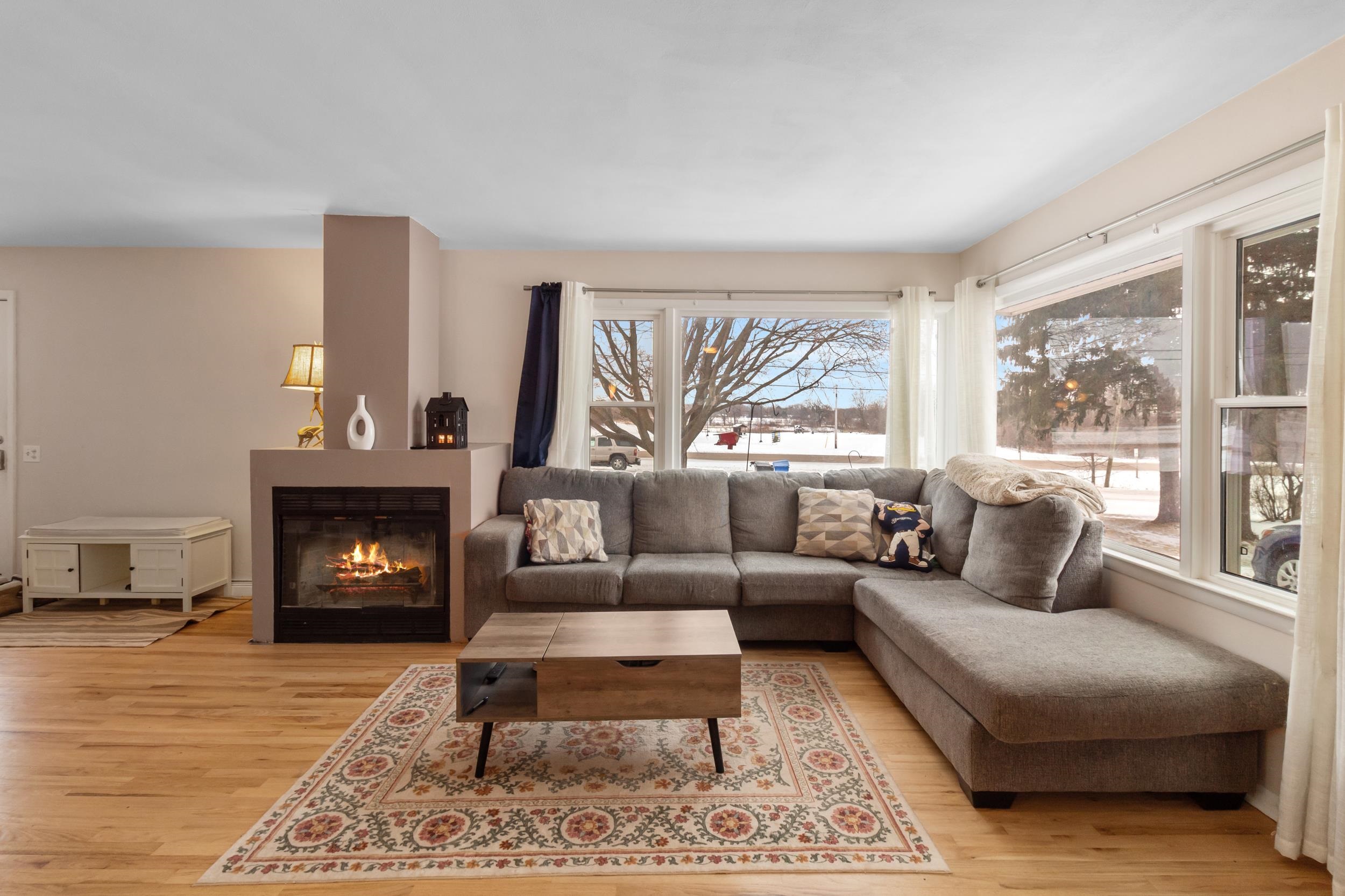 3748 Fairview Drive Madison, WI 53704 - Photo 3 of 48