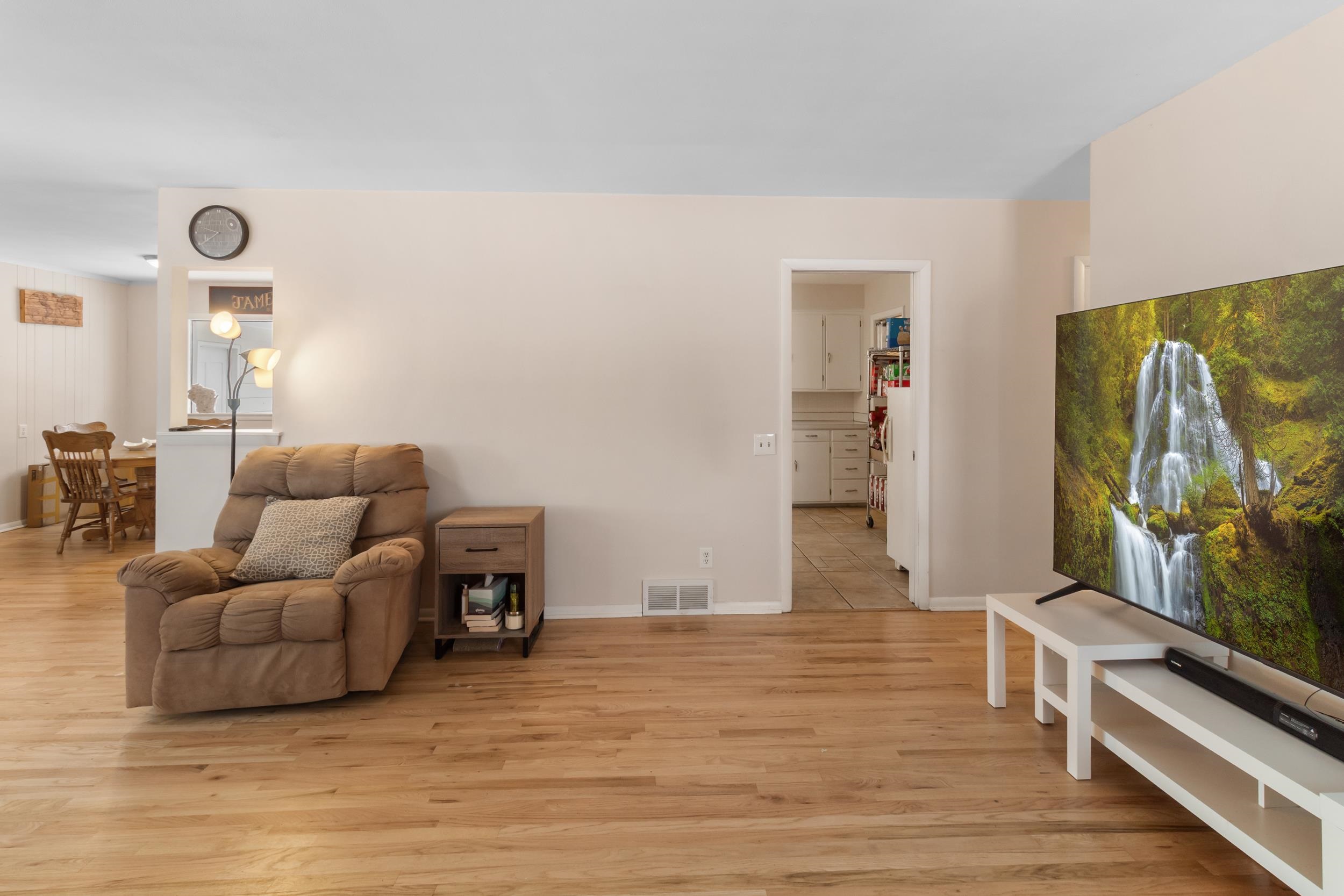 3748 Fairview Drive Madison, WI 53704 - Photo 10 of 48