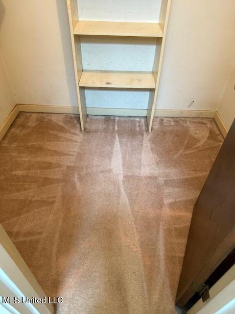 3864 South Siwell Road Jackson, MS 39212 - Photo 12 of 15 Master Closet